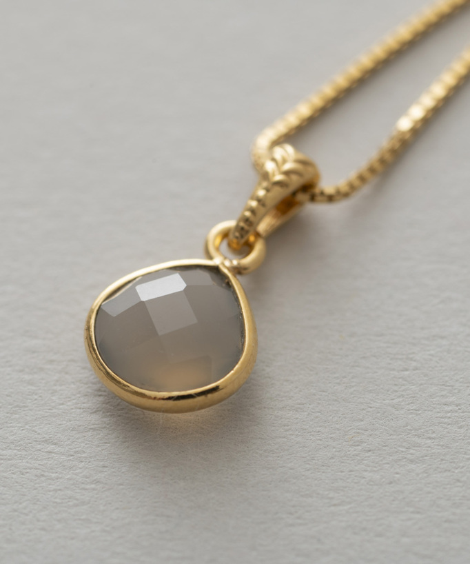 
天然石グレーオニキスのネックレス
