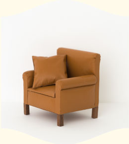 アンティークな雰囲気をまとった　小物入れにもなるミニチュア家具キット　～ソファ～  