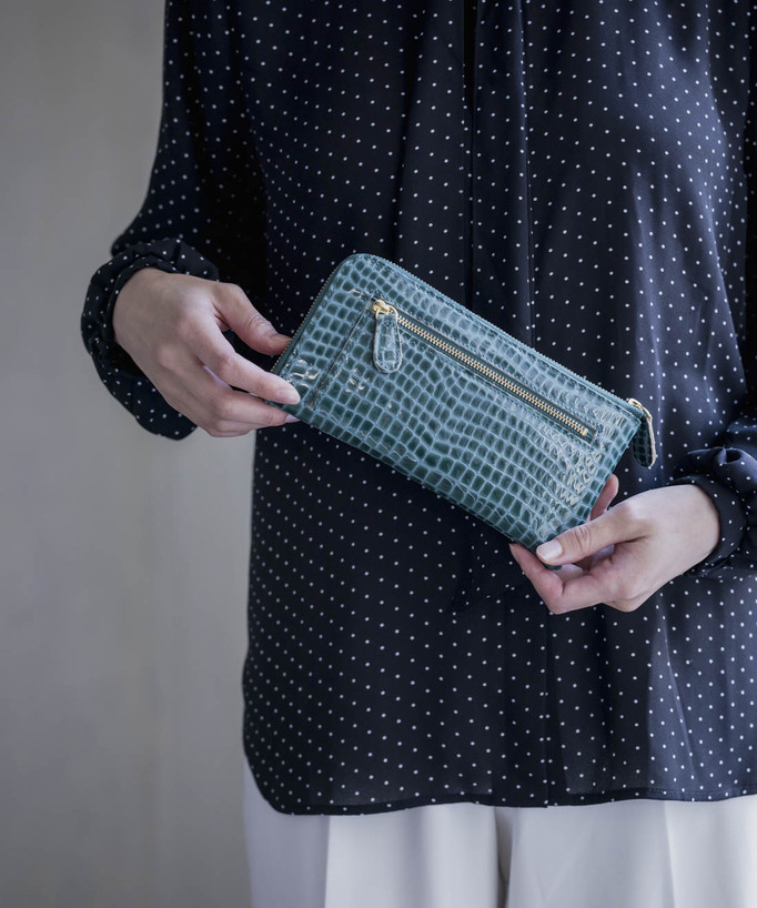 
使うたびに「祝福」を感じる艶財布。
