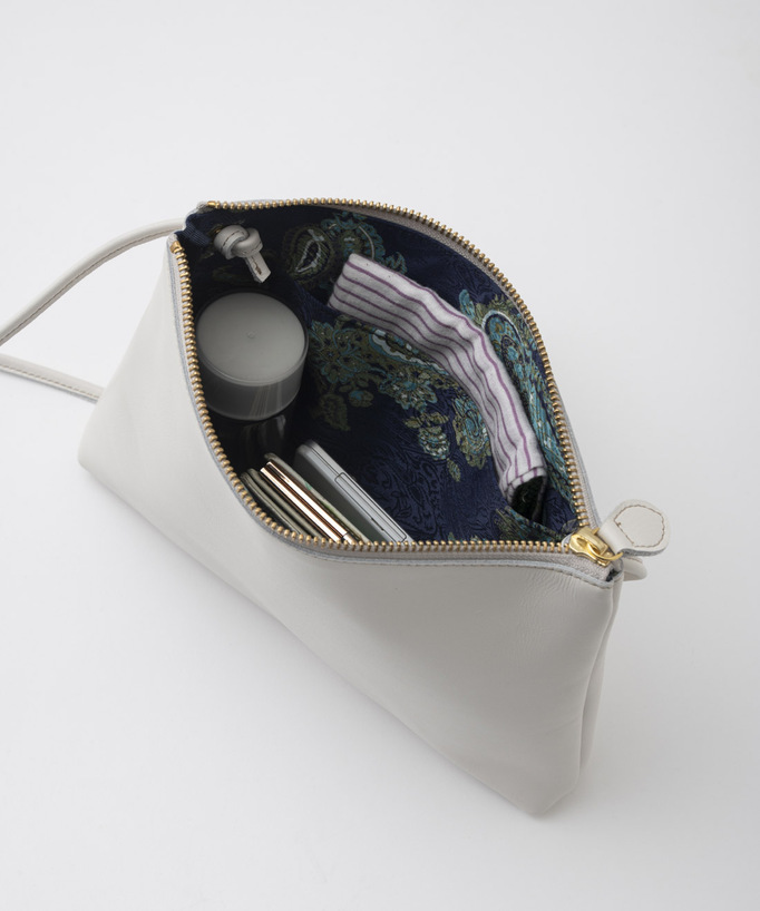 
スタイリストの旅鞄は、台湾でも大活躍！
