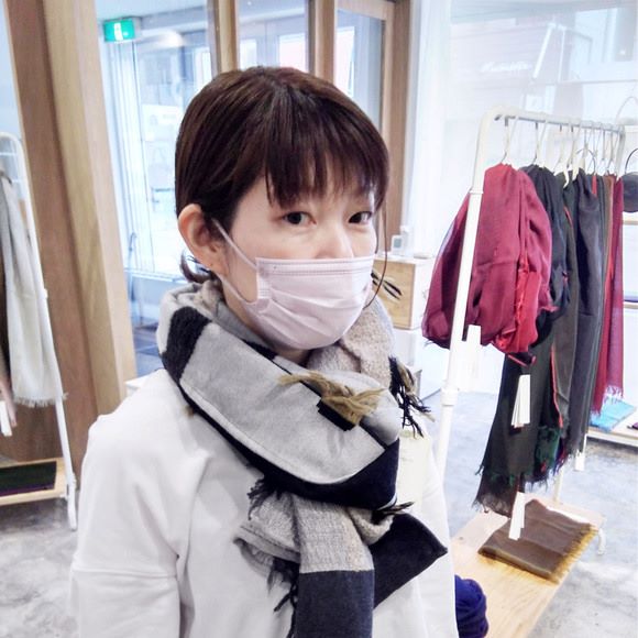 
テキスタイルデザイナーと作った 播州ジャカード織のブークレストール〈景色・カームトーン〉
