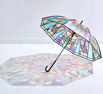 広げればあこがれの世界 大正ロマンなステンドグラスの傘
