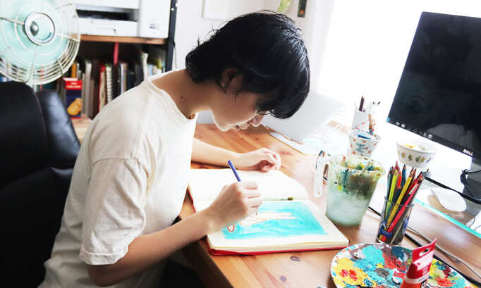 
好きなものに囲まれて 自由に描く。
