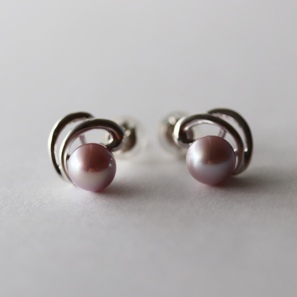 夏こそ、天然色の大人アクセを楽しもう！