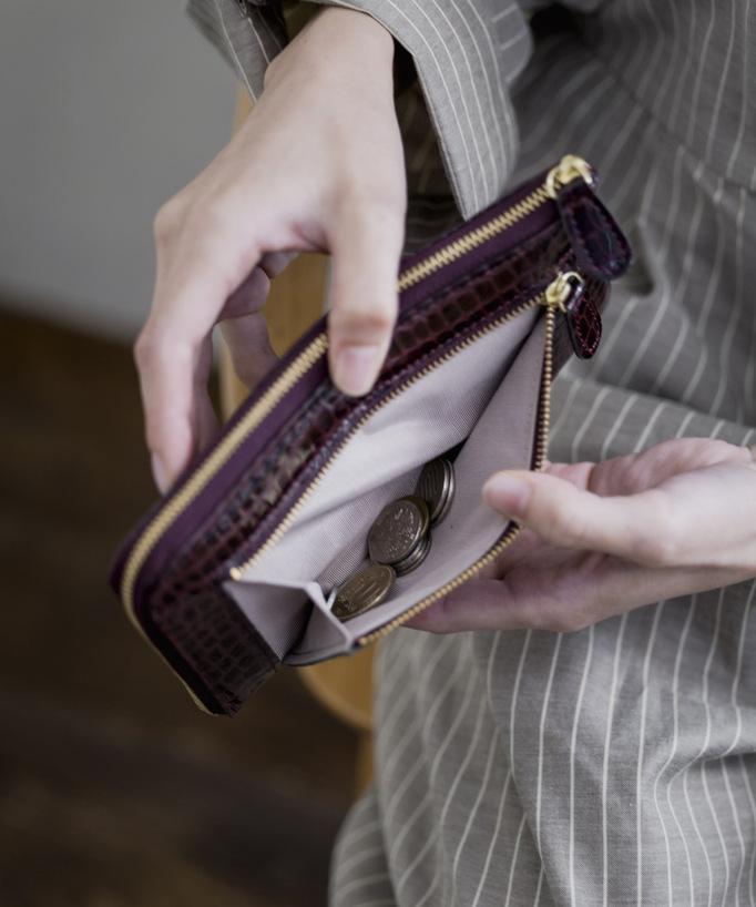 
使うたびに「祝福」を感じる艶財布。
