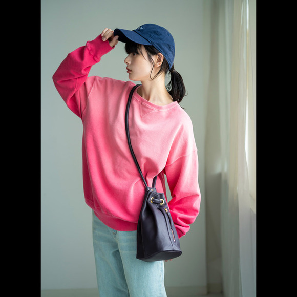 
福岡の鞄作家が作った　職人本革の巾着バッグ〈葡萄色〉
