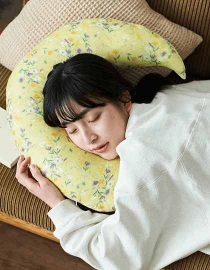 ダブルガーゼが心地いい 月のクッション