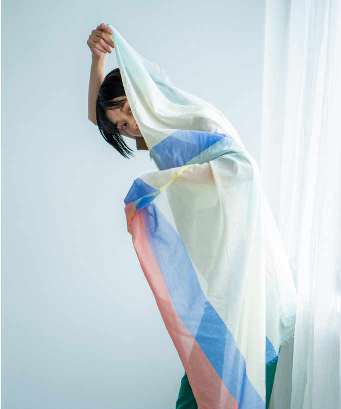 
播州ジャカード織のそよ風みたいなストール
