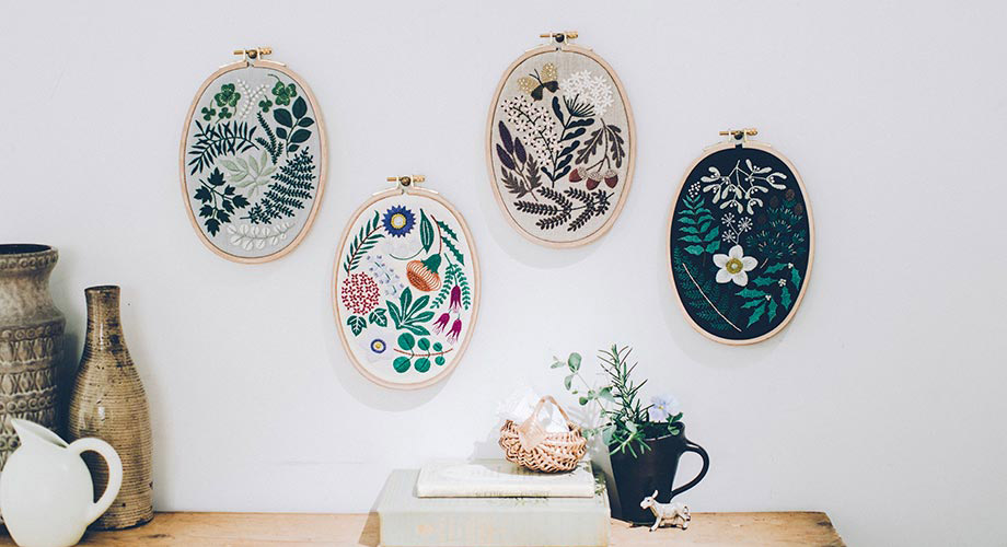 四季の刺しゅうフレーム１