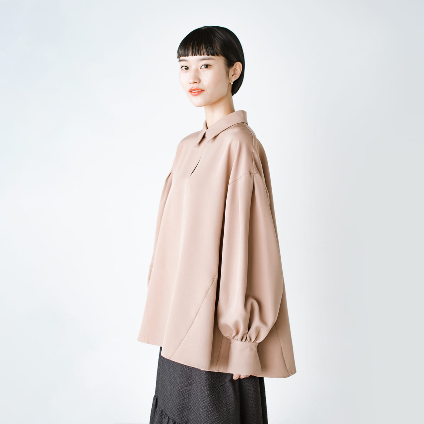 haco!|ゆるシルエットのボリュームスリーブブラウス〈ベージュ〉