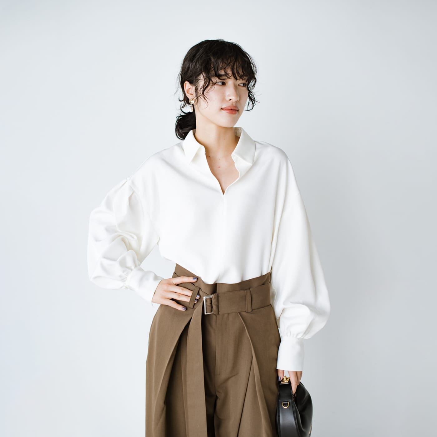 haco!|ゆるシルエットのボリュームスリーブブラウス〈オフホワイト〉