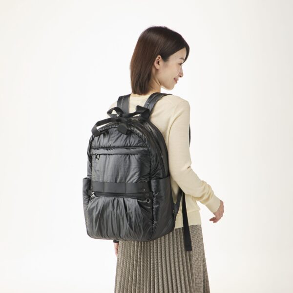 年齢を問わずに大人のきれいめカジュアルコーデ