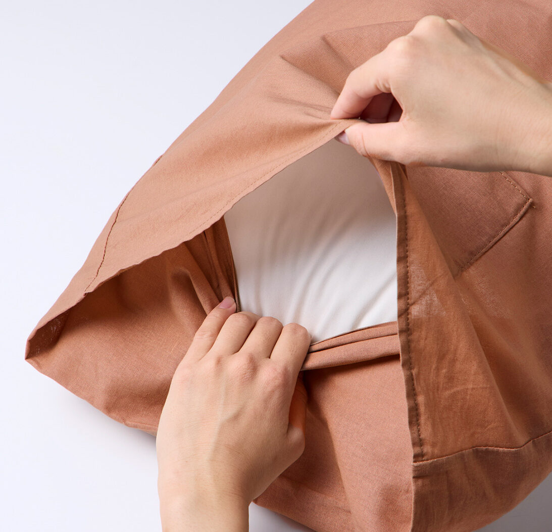 入れ込みタイプなので、枕の出し入れも簡単